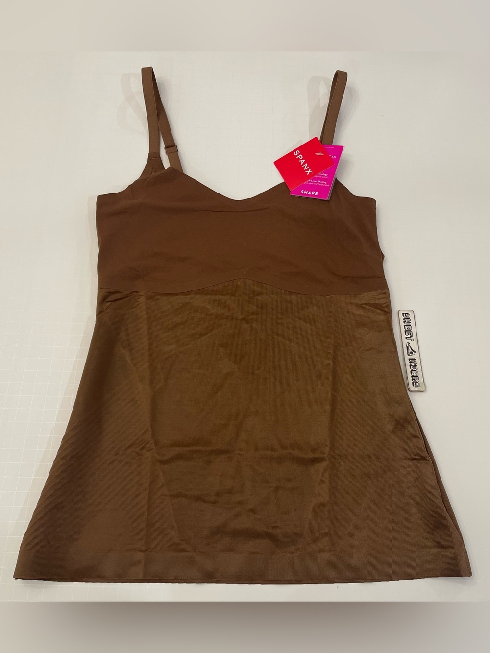 SPANX shape Invisible Shaper Tank  Thinstincts 2.0 Chestnut